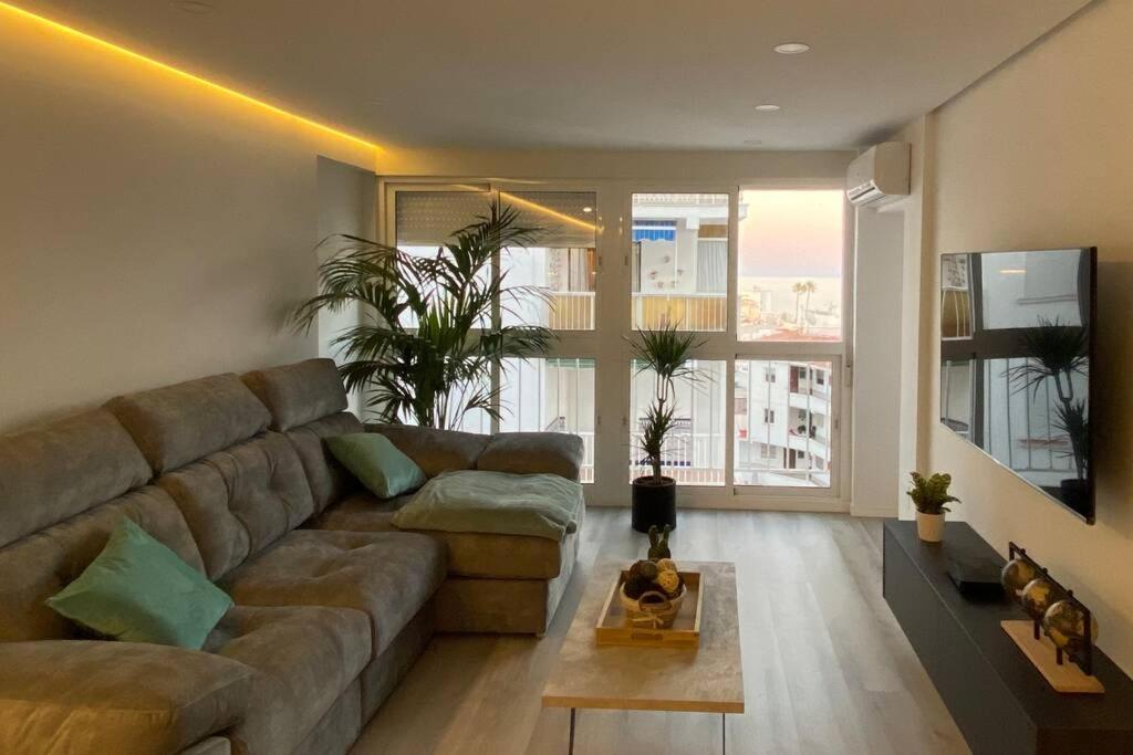 Precioso Apartamento A Estrenar En Centro De Nerja Luaran gambar